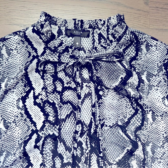Aqua Curve Womens Plus Crepe Snake Print Blouse - Picture 5 of 7